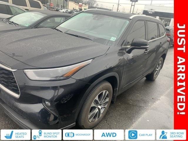 used 2022 Toyota Highlander car, priced at $34,938