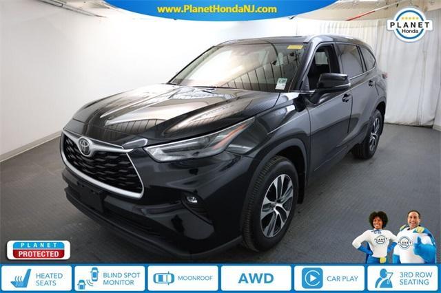 used 2022 Toyota Highlander car, priced at $34,938