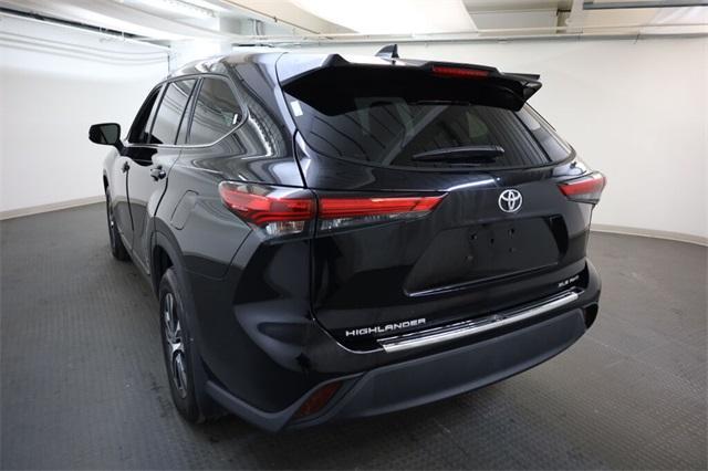 used 2022 Toyota Highlander car, priced at $34,938