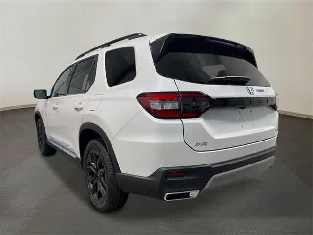 new 2025 Honda Pilot car, priced at $54,395