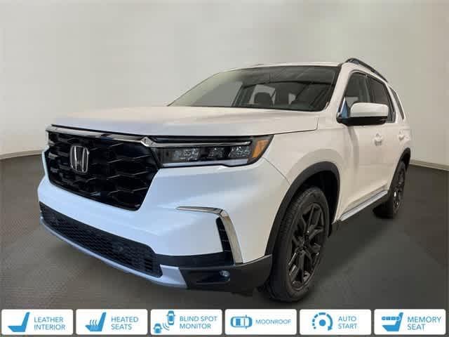 new 2025 Honda Pilot car, priced at $54,395