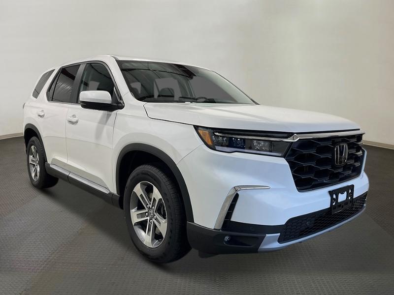 new 2025 Honda Pilot car, priced at $47,505