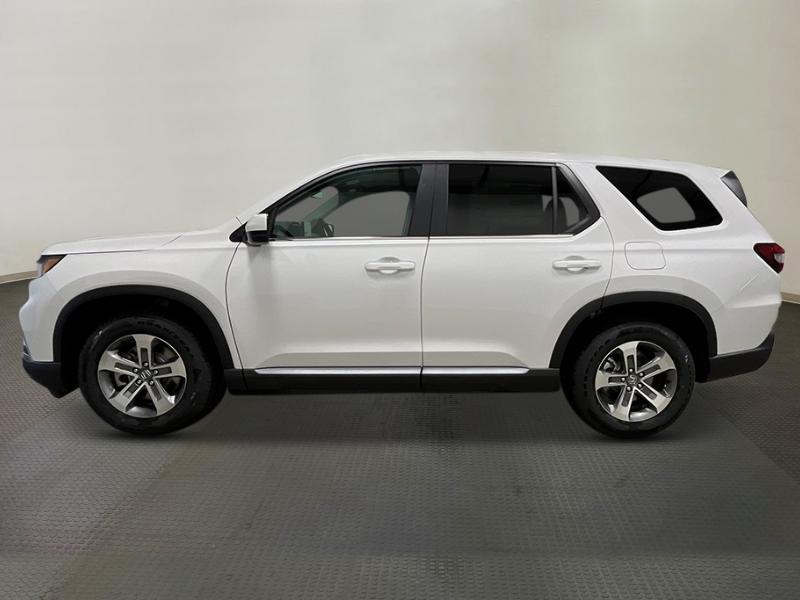 new 2025 Honda Pilot car, priced at $47,505
