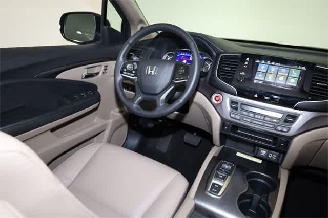 used 2022 Honda Pilot car, priced at $31,663
