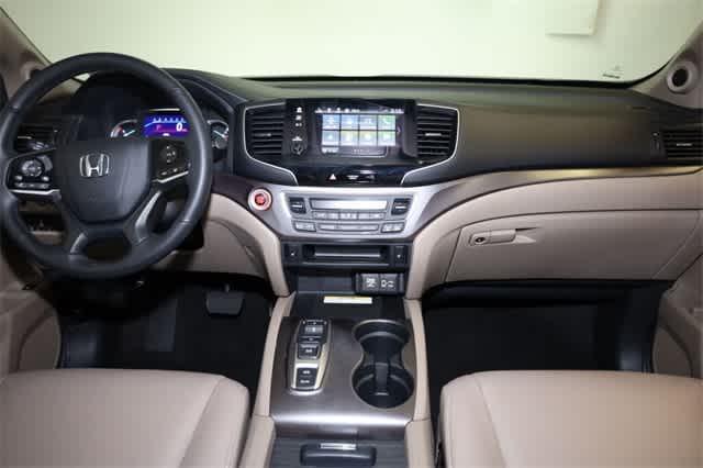 used 2022 Honda Pilot car, priced at $31,663