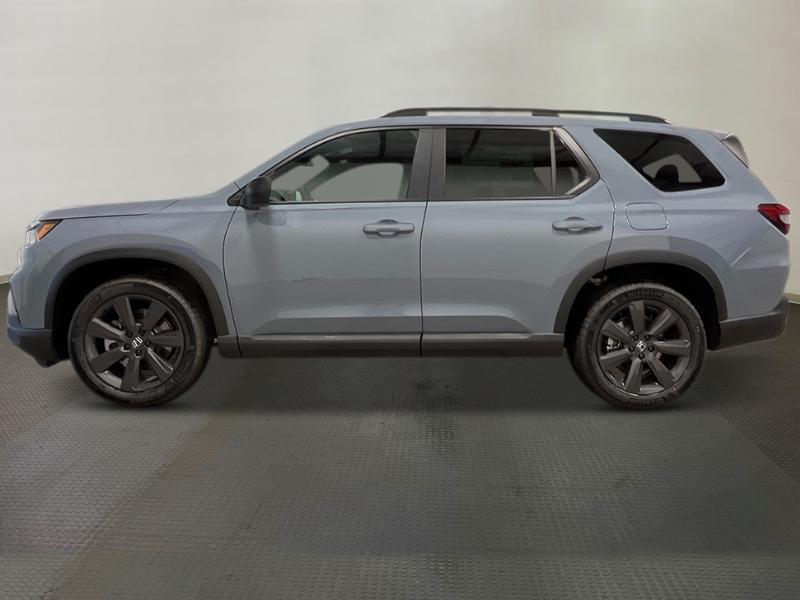 new 2025 Honda Pilot car, priced at $44,205