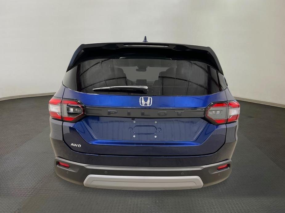 new 2025 Honda Pilot car, priced at $46,995