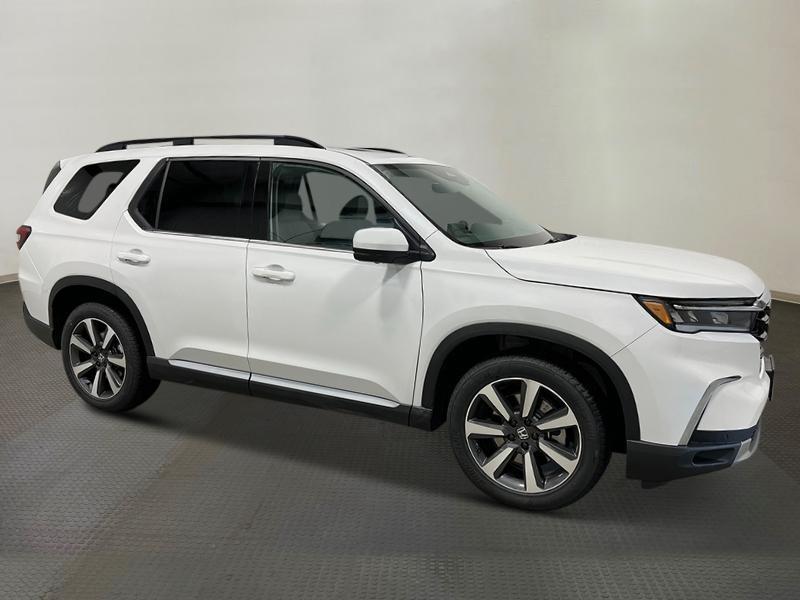 new 2025 Honda Pilot car, priced at $54,985