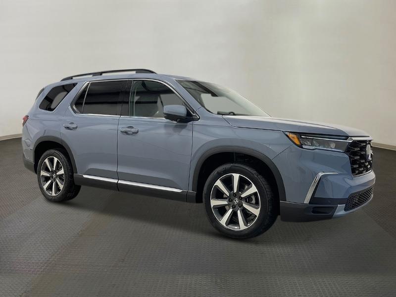 new 2025 Honda Pilot car, priced at $54,985