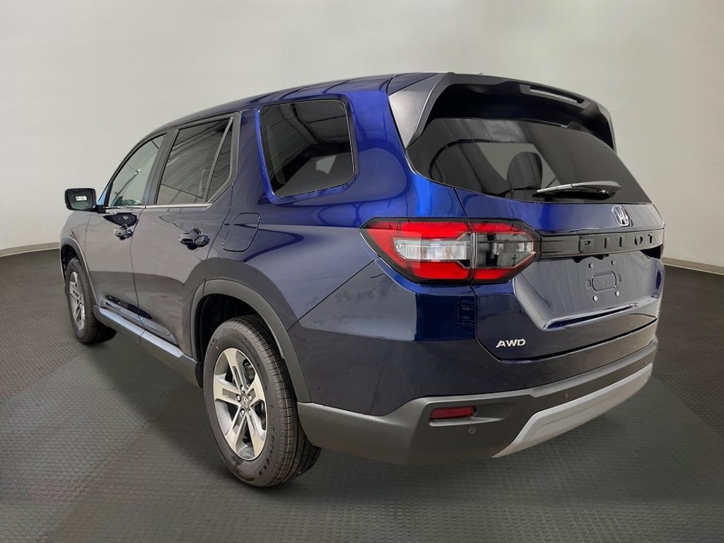 new 2025 Honda Pilot car, priced at $46,995