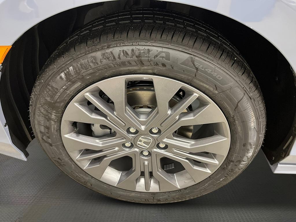 new 2026 Honda Odyssey car, priced at $49,445