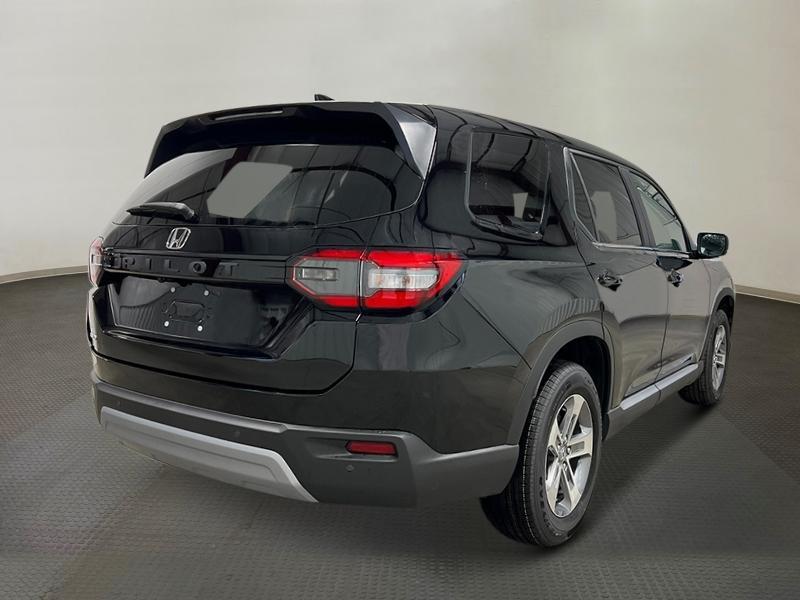 new 2025 Honda Pilot car, priced at $47,050