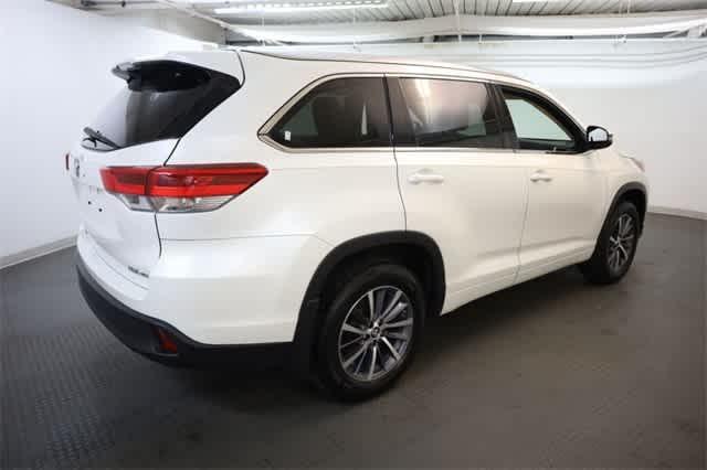 used 2018 Toyota Highlander car, priced at $21,350