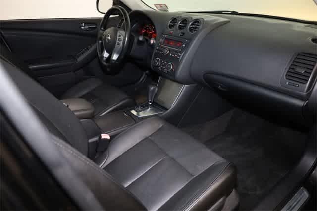 used 2009 Nissan Altima car, priced at $4,899