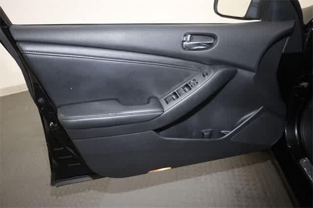 used 2009 Nissan Altima car, priced at $4,899
