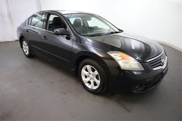 used 2009 Nissan Altima car, priced at $4,899