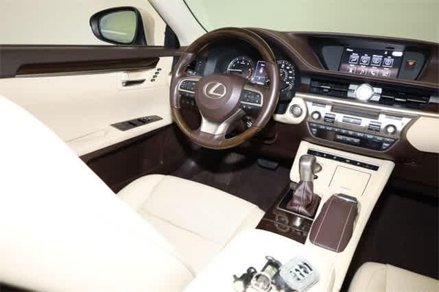 used 2016 Lexus ES 350 car, priced at $20,513
