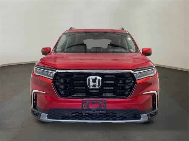 new 2025 Honda Pilot car, priced at $54,985