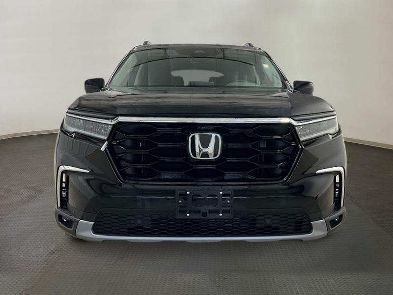 new 2025 Honda Pilot car, priced at $50,995