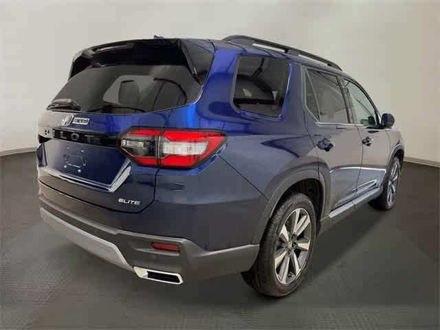 new 2025 Honda Pilot car, priced at $54,530
