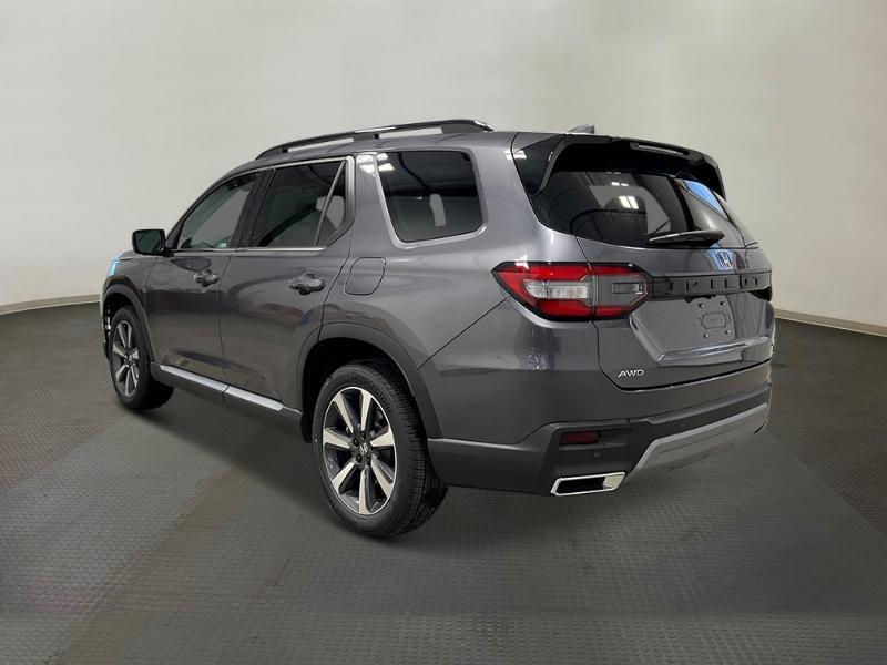 new 2025 Honda Pilot car, priced at $54,985