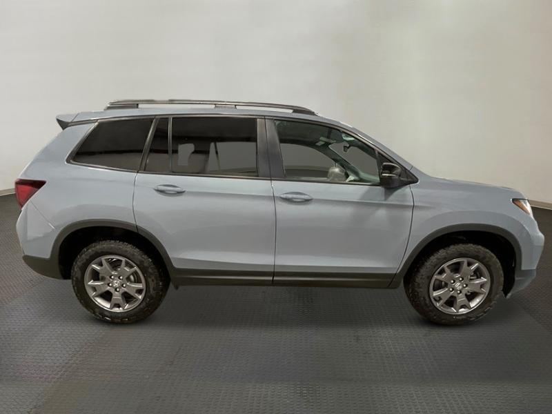 new 2025 Honda Passport car, priced at $46,395