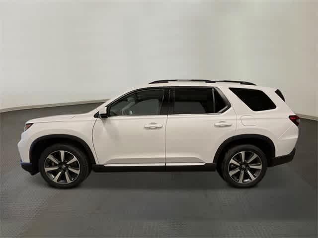 new 2025 Honda Pilot car, priced at $51,550