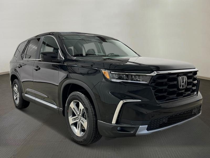 new 2025 Honda Pilot car, priced at $47,050