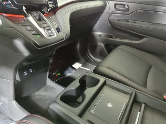 new 2026 Honda Odyssey car, priced at $45,985