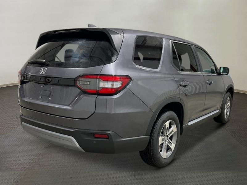 new 2025 Honda Pilot car, priced at $47,505