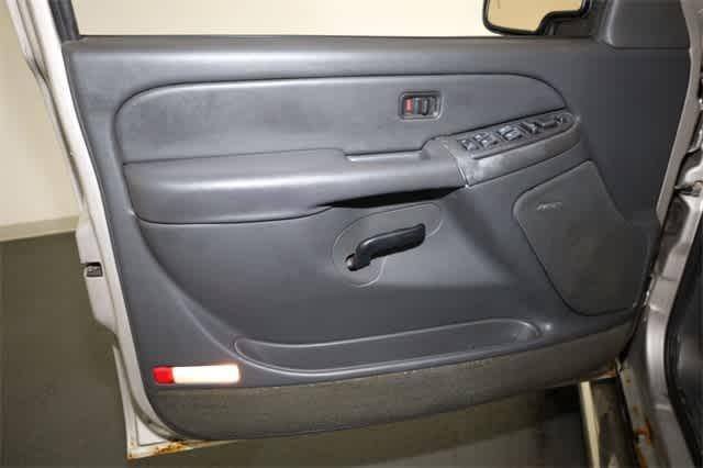 used 2004 GMC Sierra 2500 car, priced at $8,999