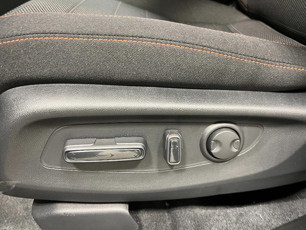 new 2025 Honda CR-V car, priced at $38,000