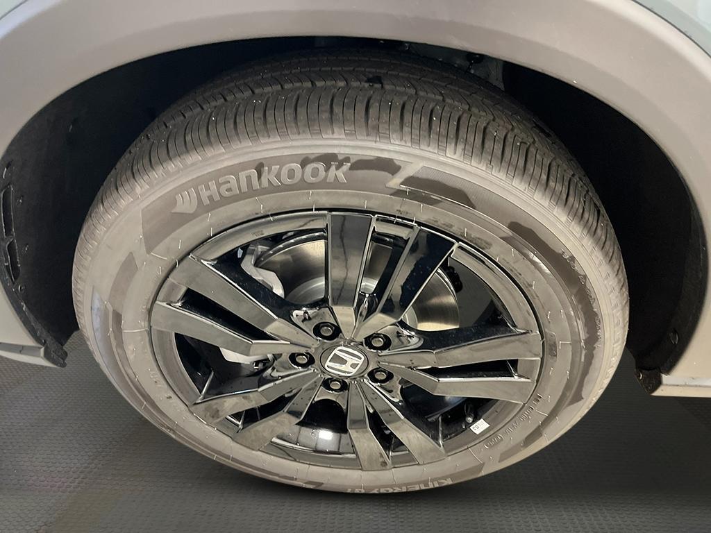 new 2026 Honda HR-V car, priced at $31,405