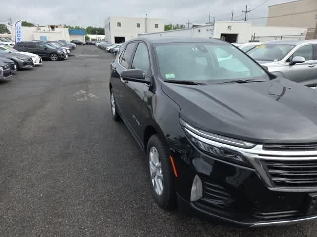 used 2024 Chevrolet Equinox car, priced at $23,114