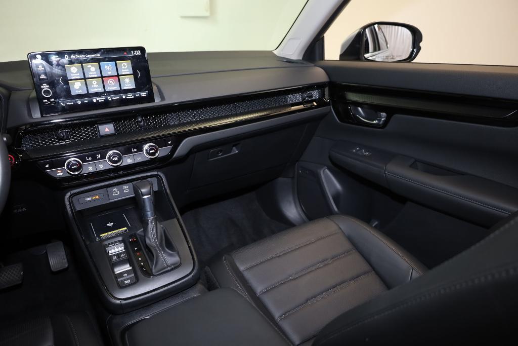 used 2025 Honda CR-V car, priced at $31,559