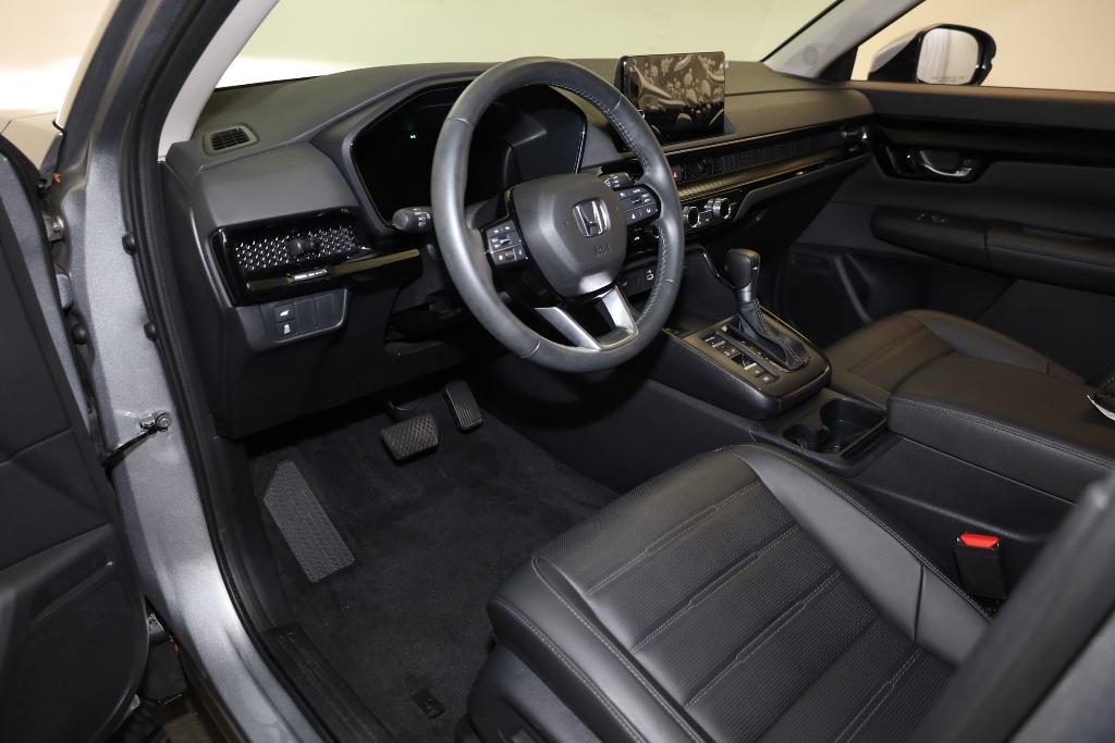 used 2025 Honda CR-V car, priced at $31,559