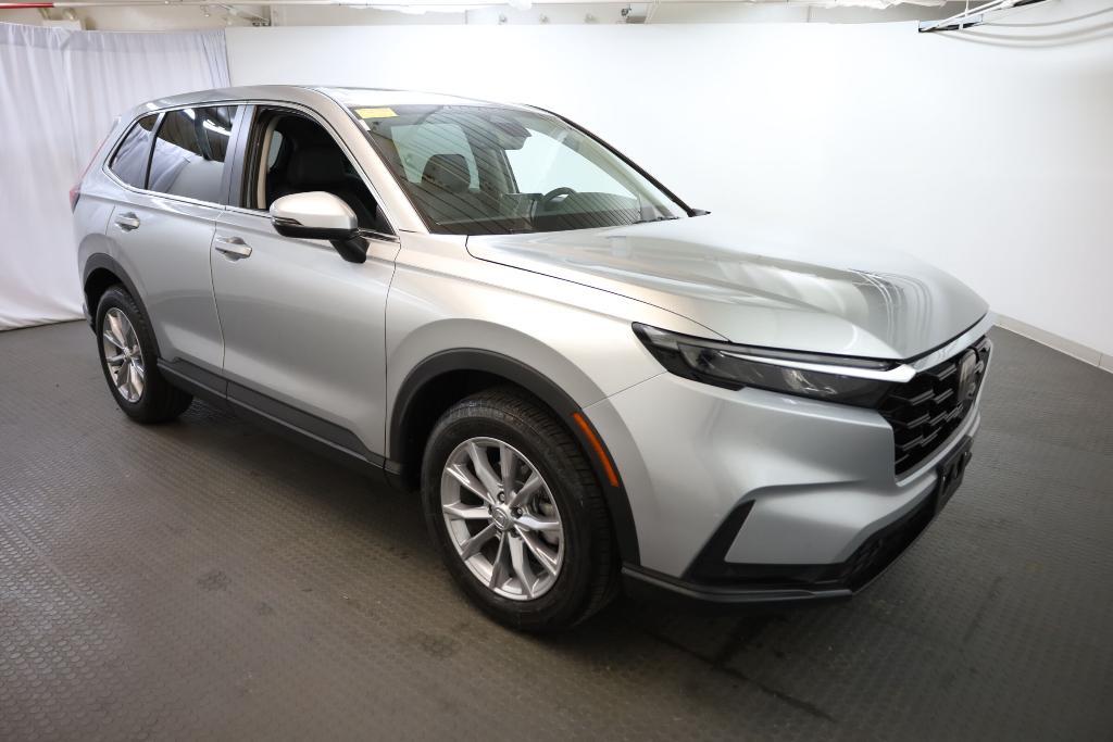 used 2025 Honda CR-V car, priced at $31,559