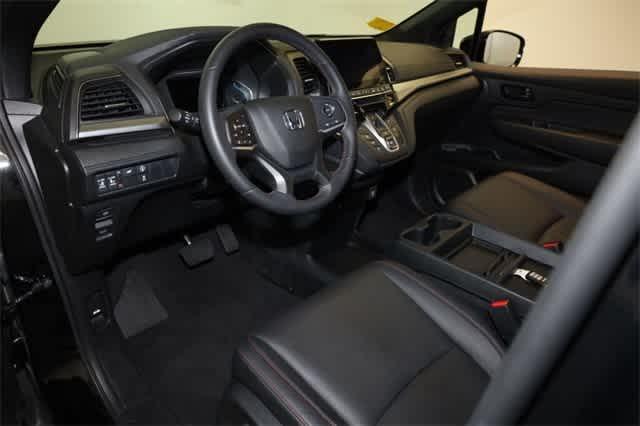 used 2023 Honda Odyssey car, priced at $35,999