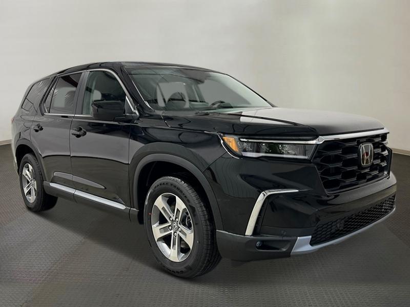new 2025 Honda Pilot car, priced at $47,050