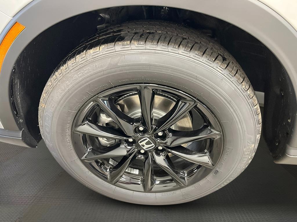 new 2026 Honda CR-V Hybrid car, priced at $42,130