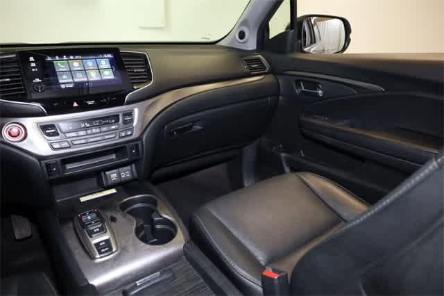 used 2022 Honda Pilot car, priced at $27,839