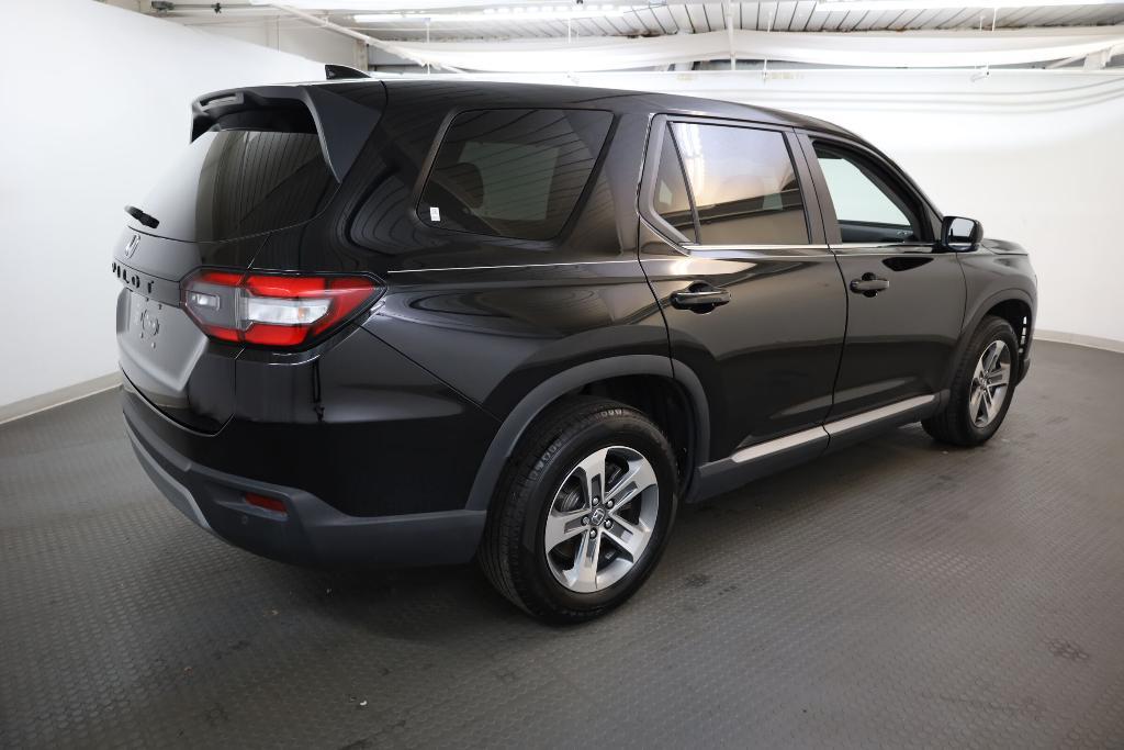 used 2024 Honda Pilot car, priced at $39,460