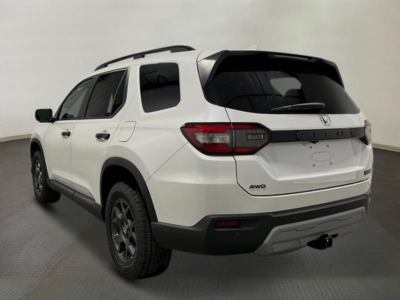 new 2025 Honda Pilot car, priced at $51,305