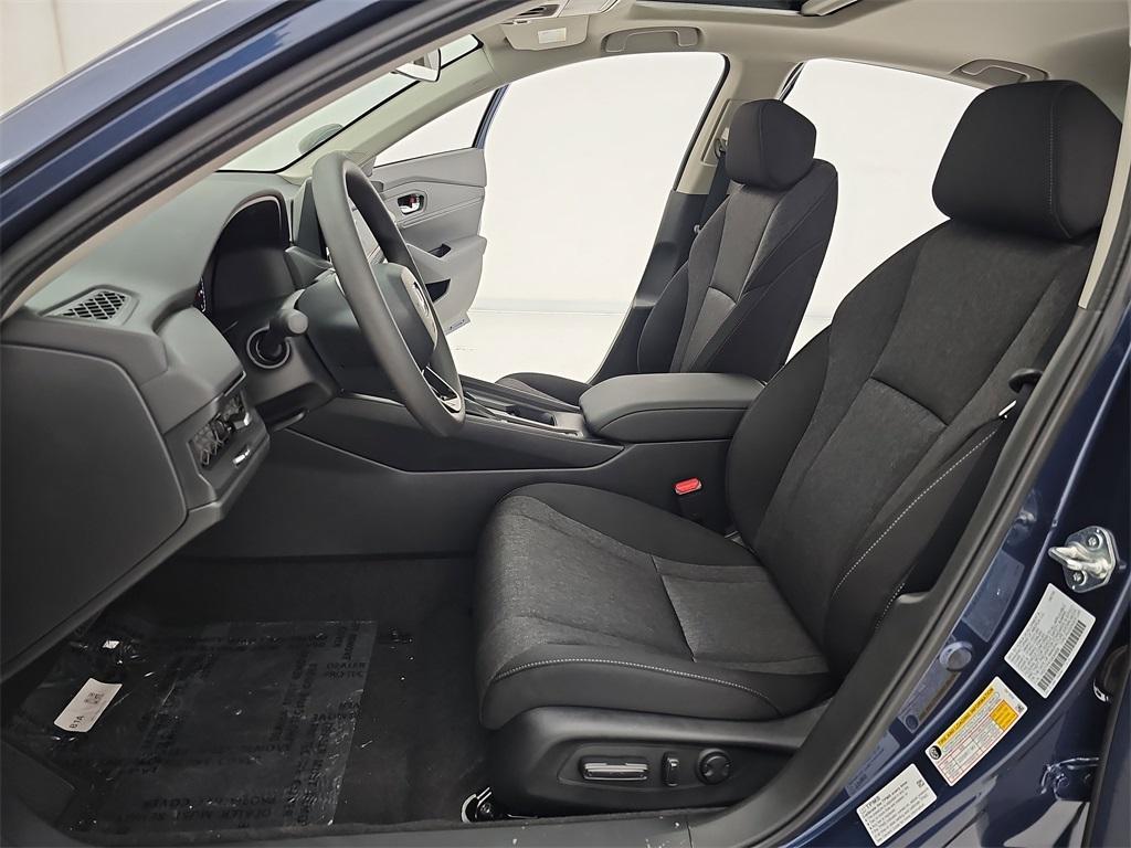 new 2025 Honda Accord car, priced at $31,710