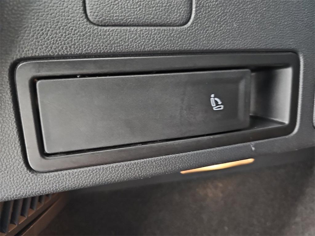 used 2021 Volkswagen Tiguan car, priced at $15,999