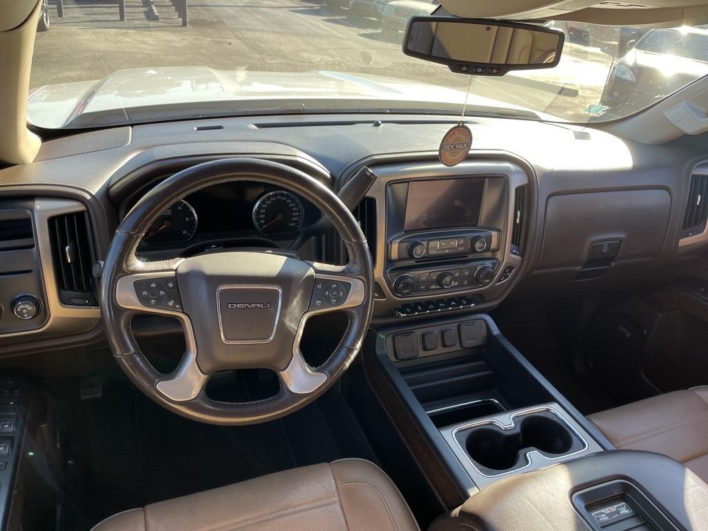 used 2018 GMC Sierra 1500 car, priced at $31,900