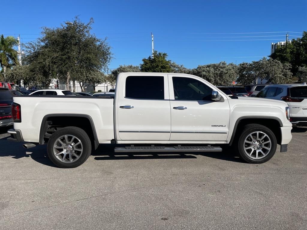 used 2018 GMC Sierra 1500 car, priced at $31,900