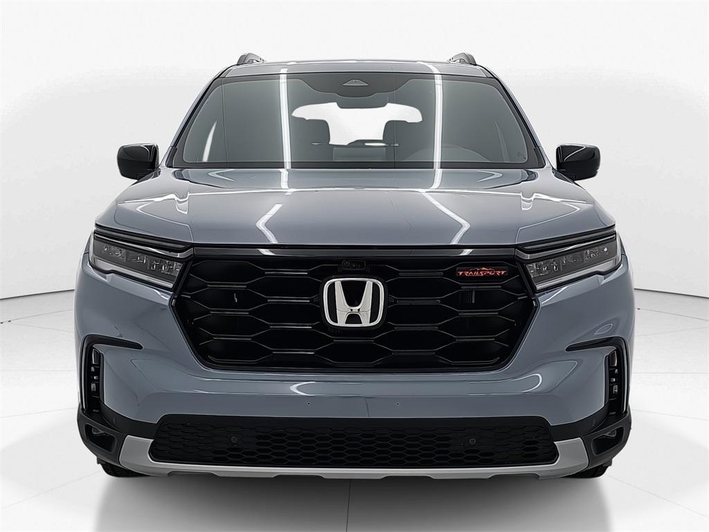 new 2025 Honda Pilot car, priced at $51,250