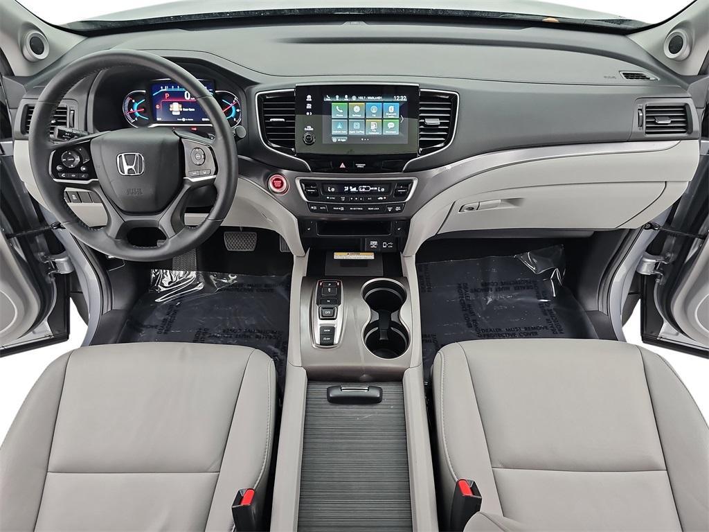 used 2022 Honda Pilot car, priced at $30,999