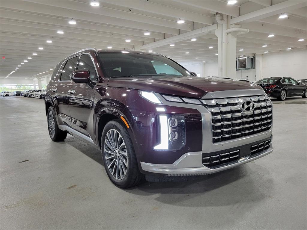 used 2025 Hyundai Palisade car, priced at $47,685